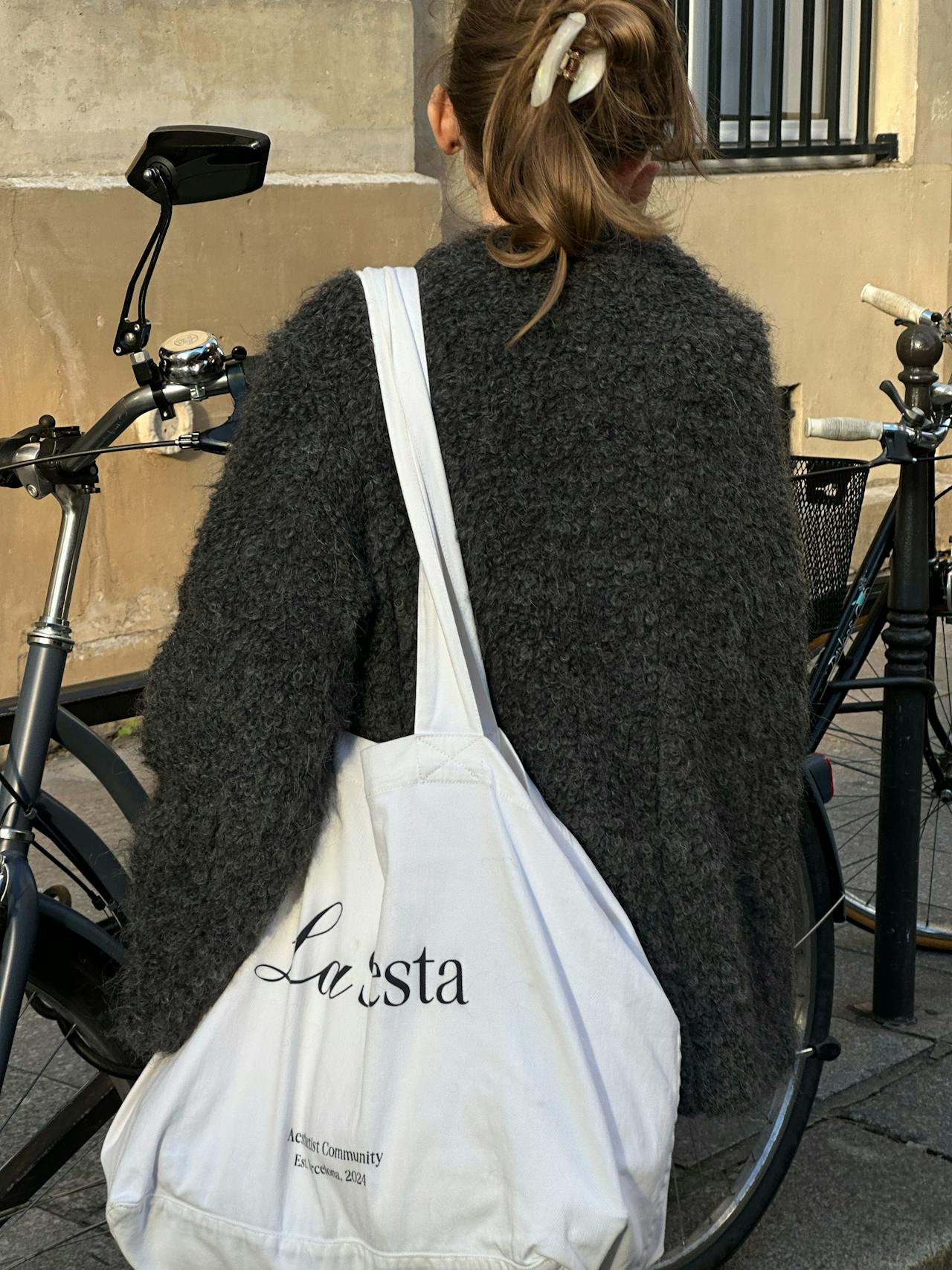 So kombinierst du Graphic Tees richtig – Styling-Tipps für Männer & Frauen